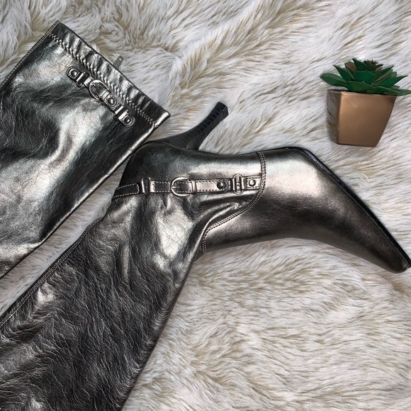 Fioni Silver Heeled Boots - Picture 3 of 5